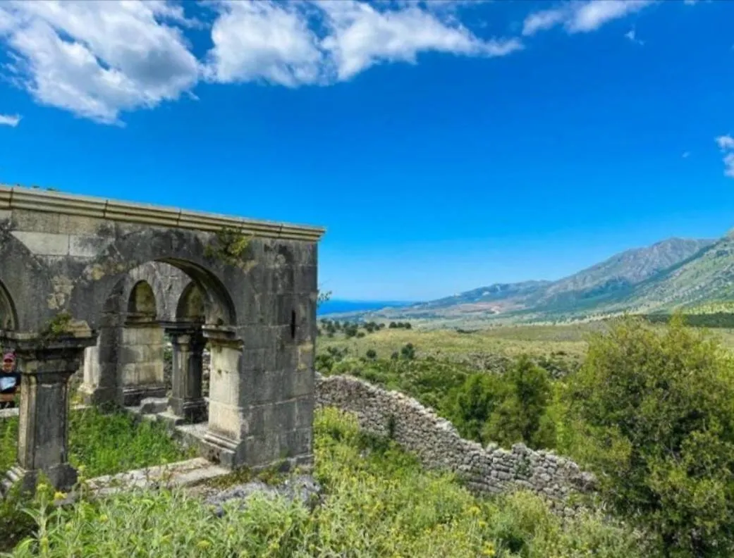 Villa Pulo Tragjas