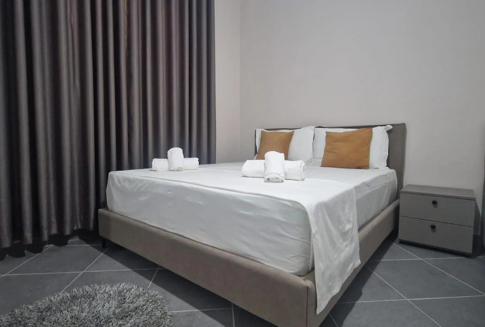 Trajas Villa Pulo אלבניה